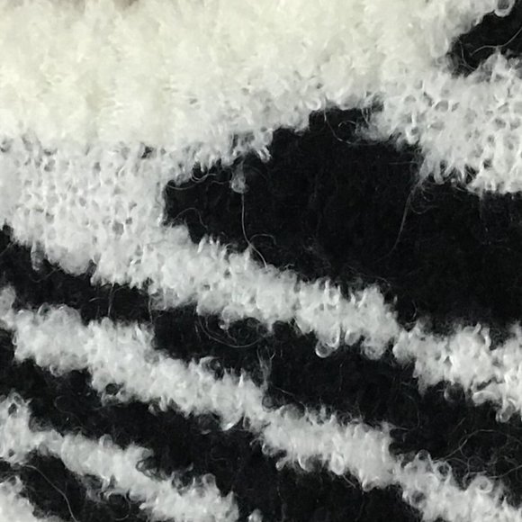 J. Crew Boucle Zebra Pullover Animal Ivory Black Crew Neck Sweater - Picture 5 of 12